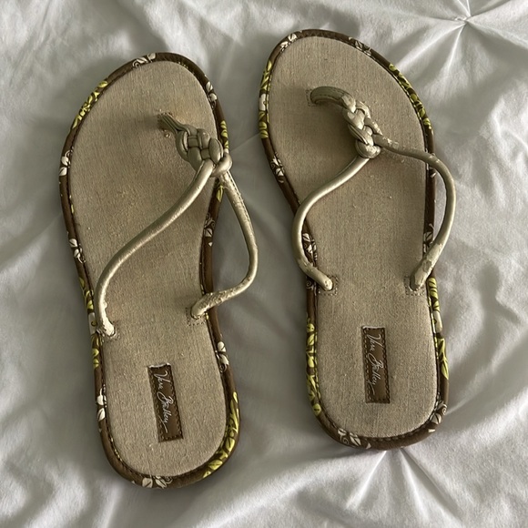 Vera Bradley Flip Flops 3 pair - Picture 6 of 8